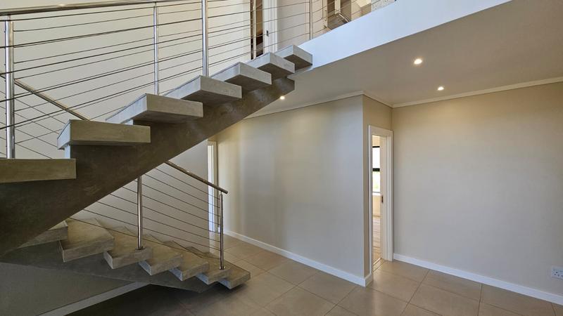 3 Bedroom Property for Sale in Outeniquasbosch Western Cape